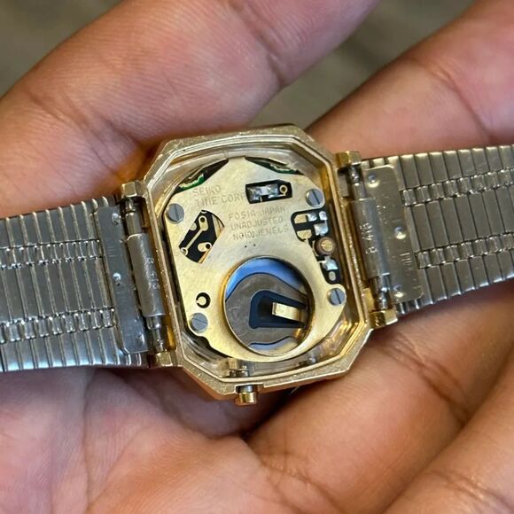 Vintage 70s Seiko LCD F051-5000 Wrist Watch - Picture 7 of 7